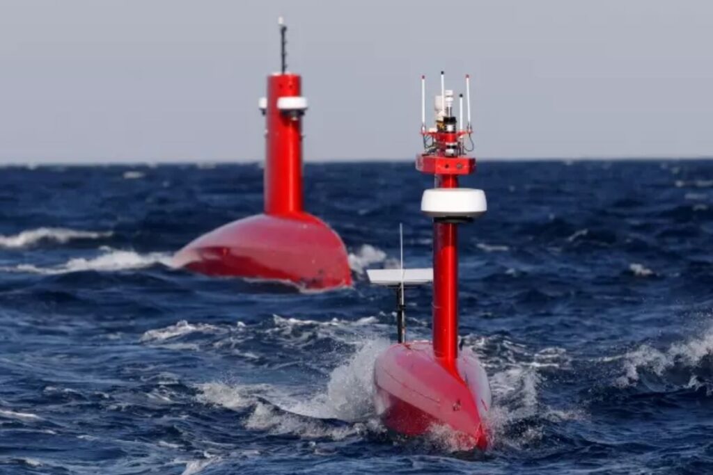 Exail has just sold one of its DriX H-9 USVs (foreground) to a defense research organisation.